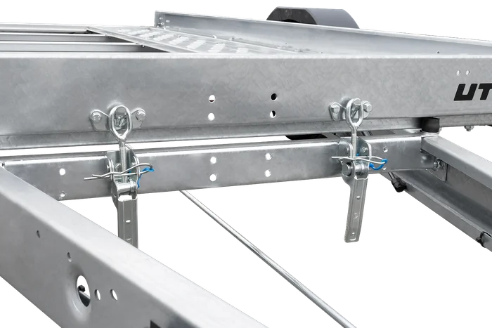 Dépanneuse 1 essieu basculante RACE 350 350×180 PTAC 1500 kg
